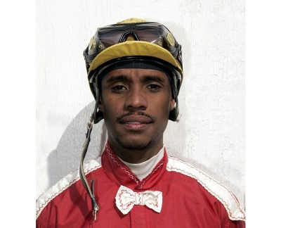 Alberta’s Quincy Welch named 2015 recipient of the Avelino Gomez honour